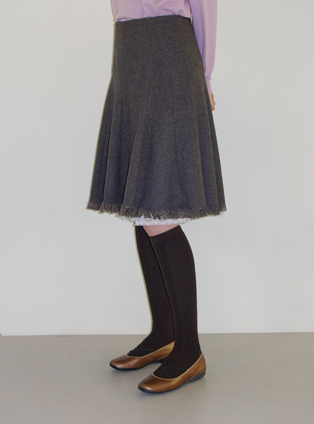Classic wool fringe skirt. Grey/Brown